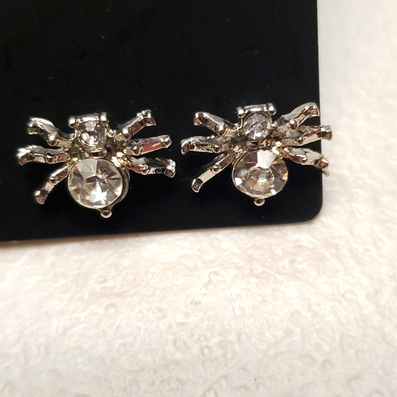 ❤️NWT VINTAGE TORRID RHINESTONE SPIDER STUD EARRING 3 PAIRS SET, NEVER WORN - Picture 1 of 8
